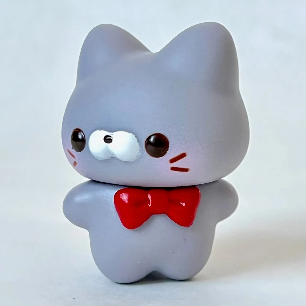 70300 Standing Cats Figurines Capsule-6