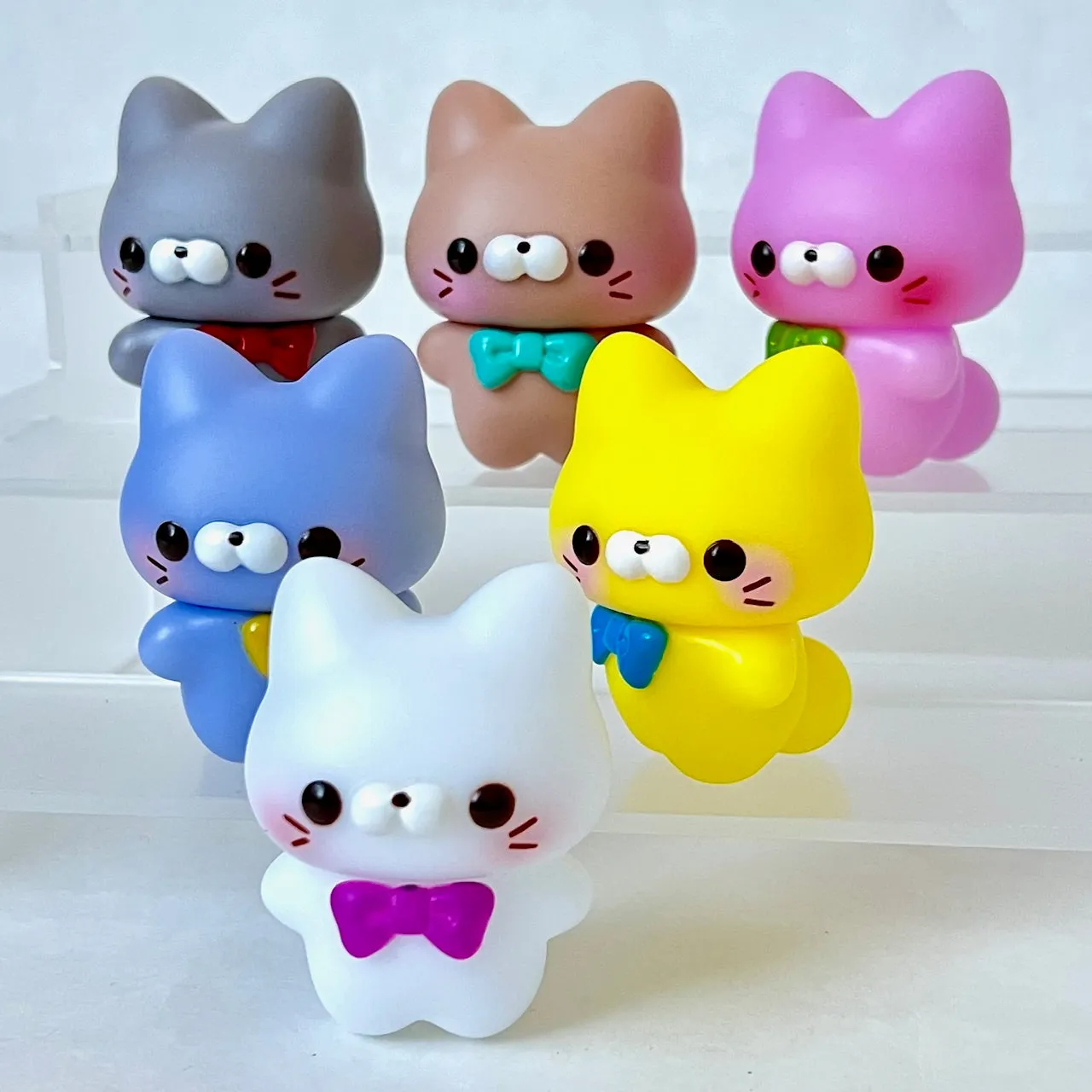 70300 Standing Cats Figurines Capsule-6