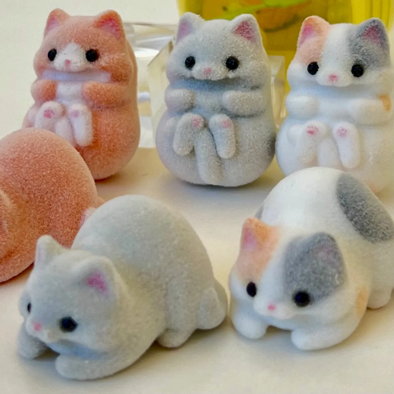 70992 Cable Kitten Cat Figurine Capsule-6