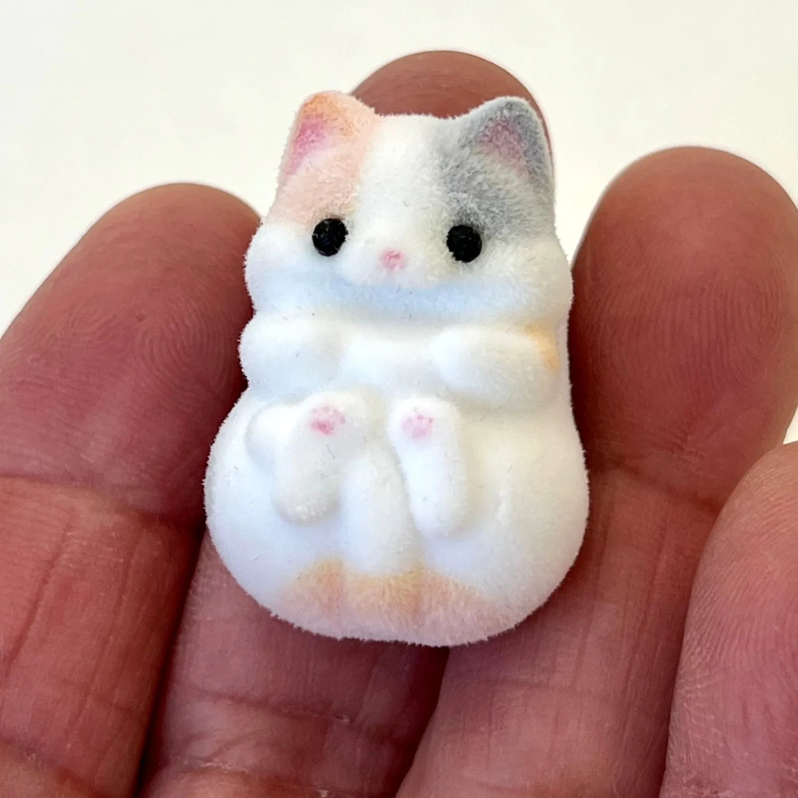 70992 Cable Kitten Cat Figurine Capsule-6