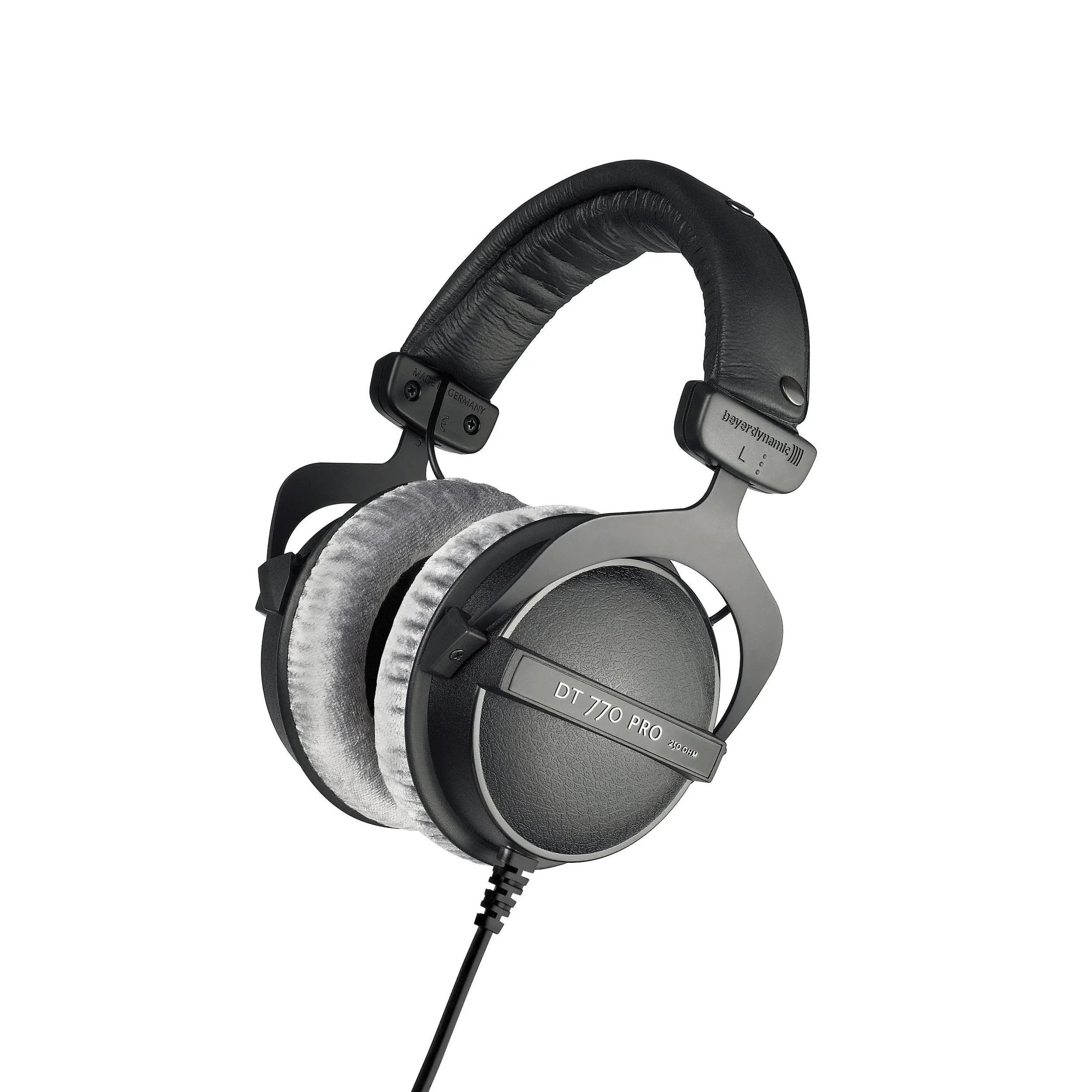 Beyerdynamic DT 770 Pro 32 Ohms Reference Headphones For Control And Monitoring Purpose – 32 ohms (Closed)