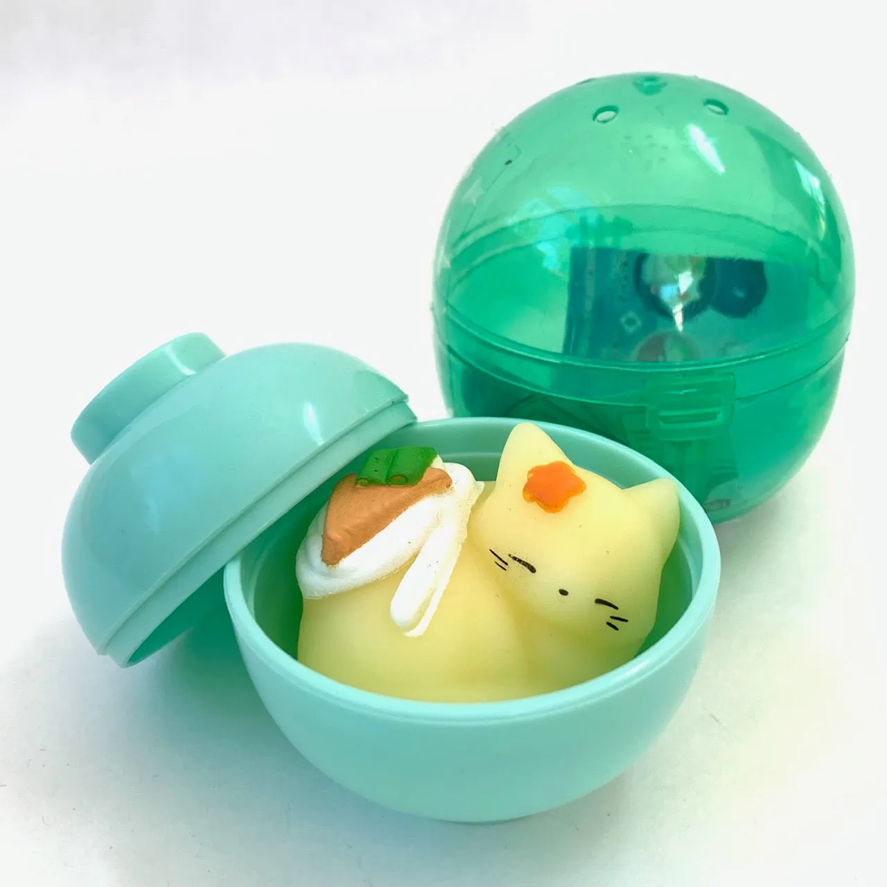 X 70872 Gummy Cat Bowls Capsules-DISCONTINUED