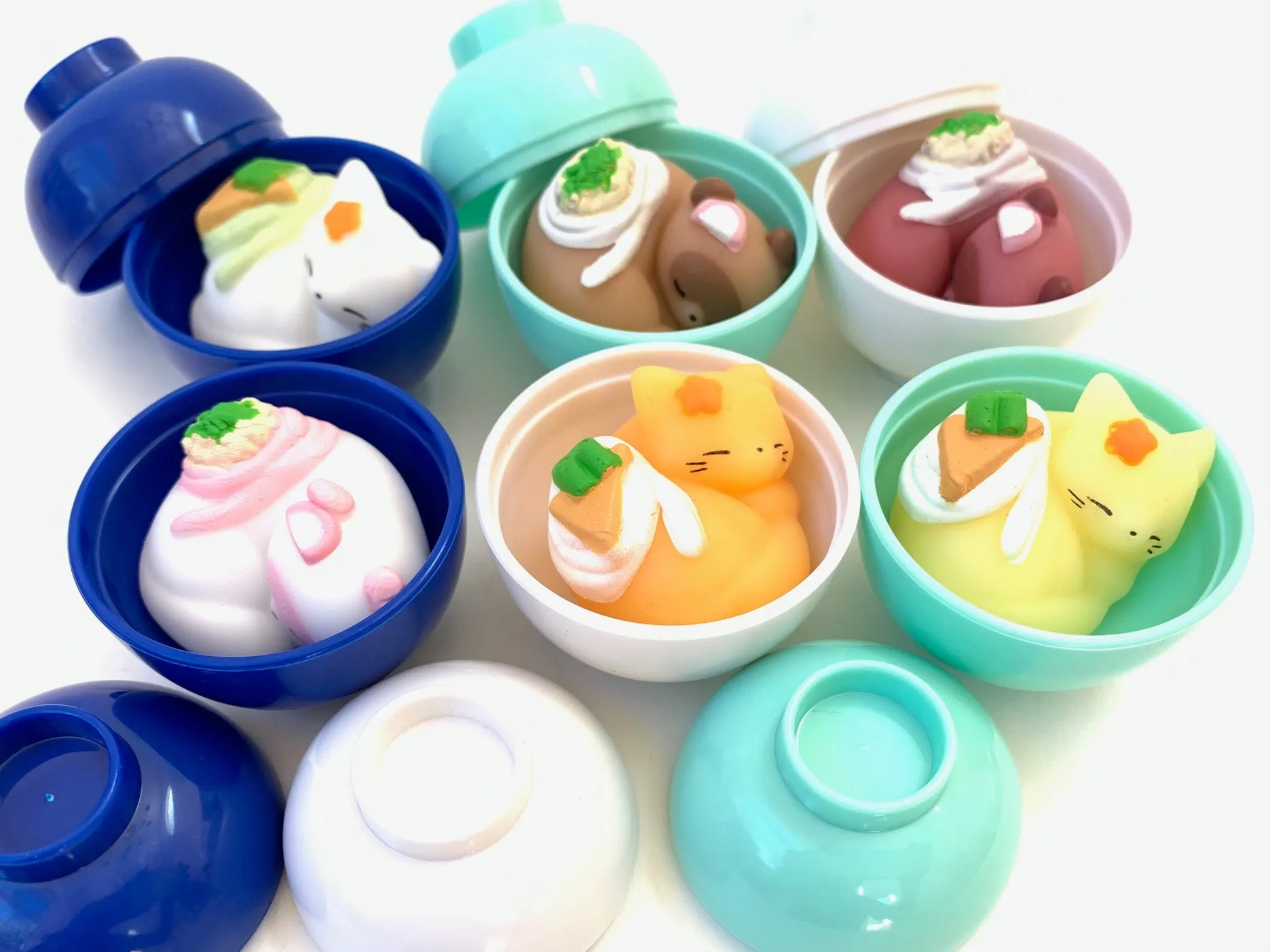 X 70872 Gummy Cat Bowls Capsules-DISCONTINUED