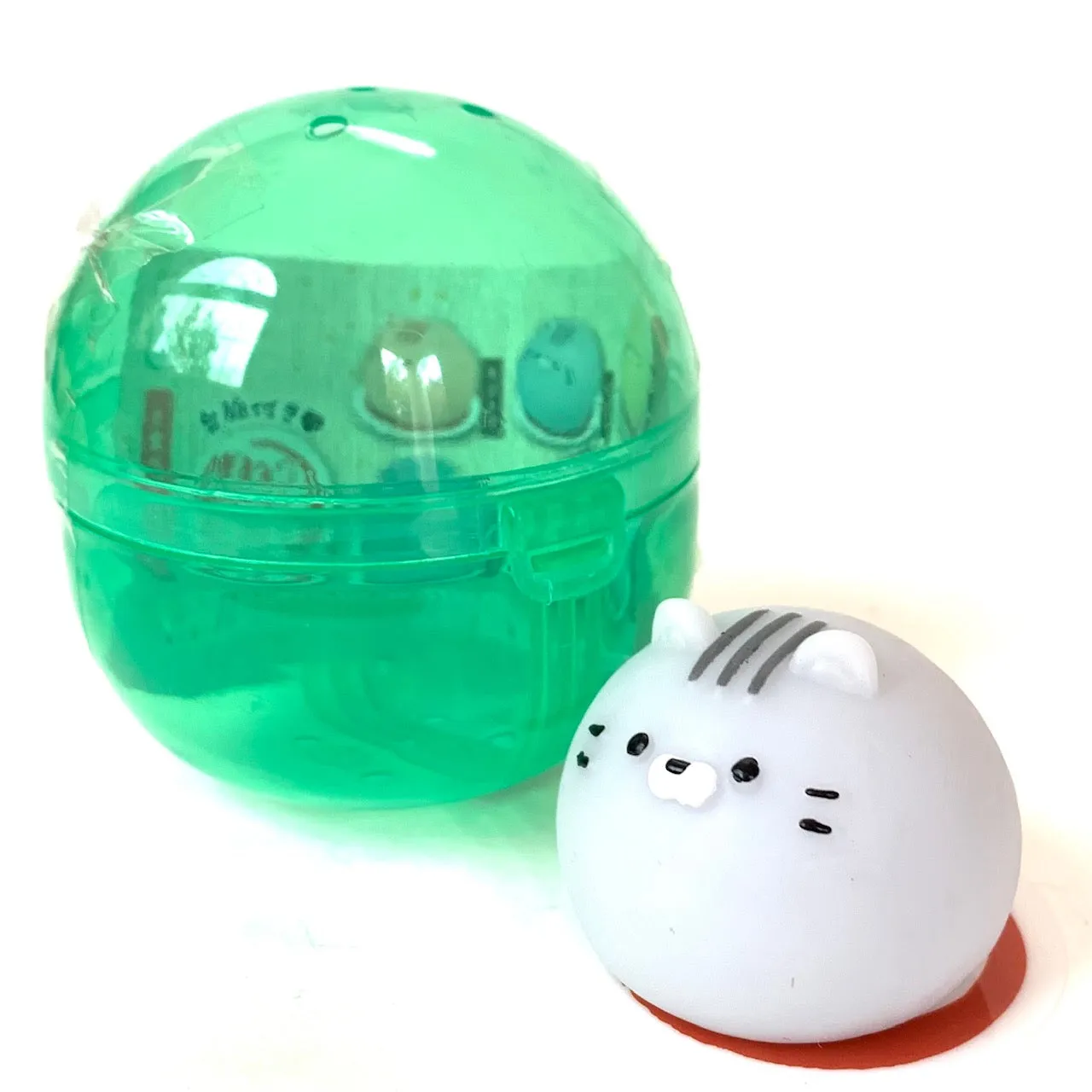 X 70904 Gummy Cats Capsule-DISCONTINUED