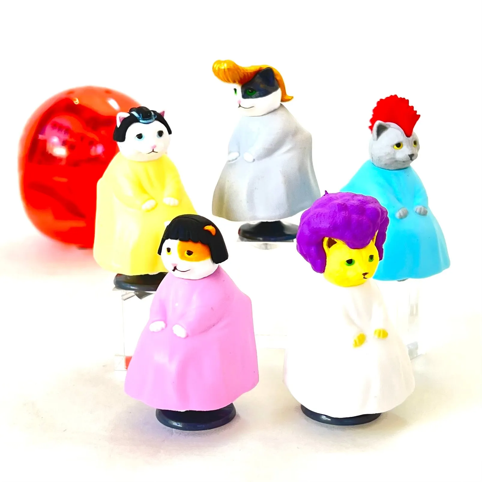 X 70922 Haircut Cat Figurines Capsule-DISCONTINUED