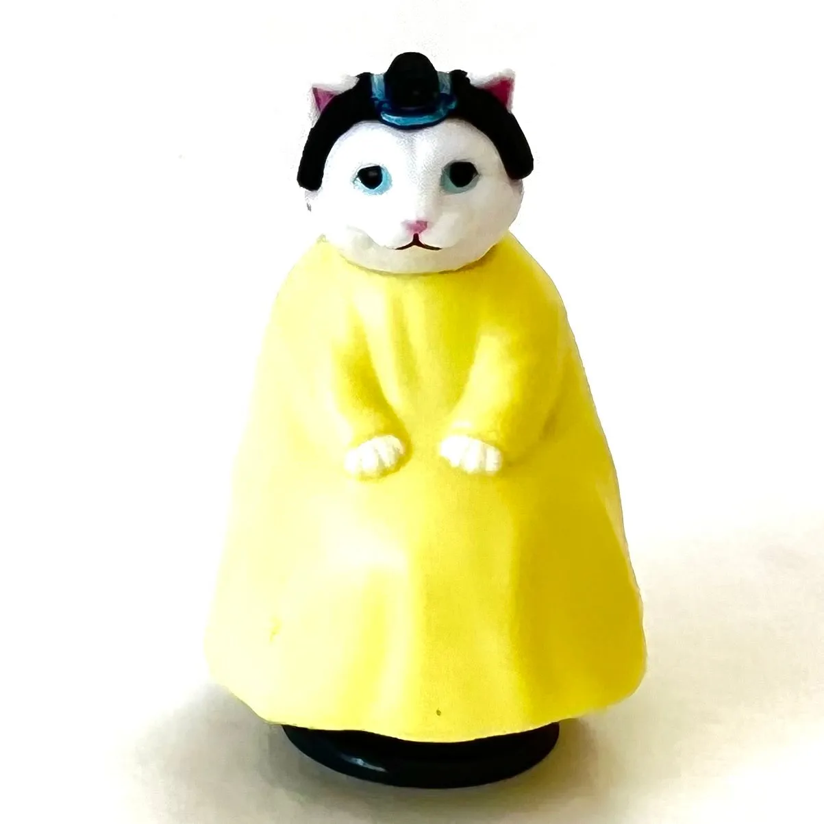 X 70922 Haircut Cat Figurines Capsule-DISCONTINUED