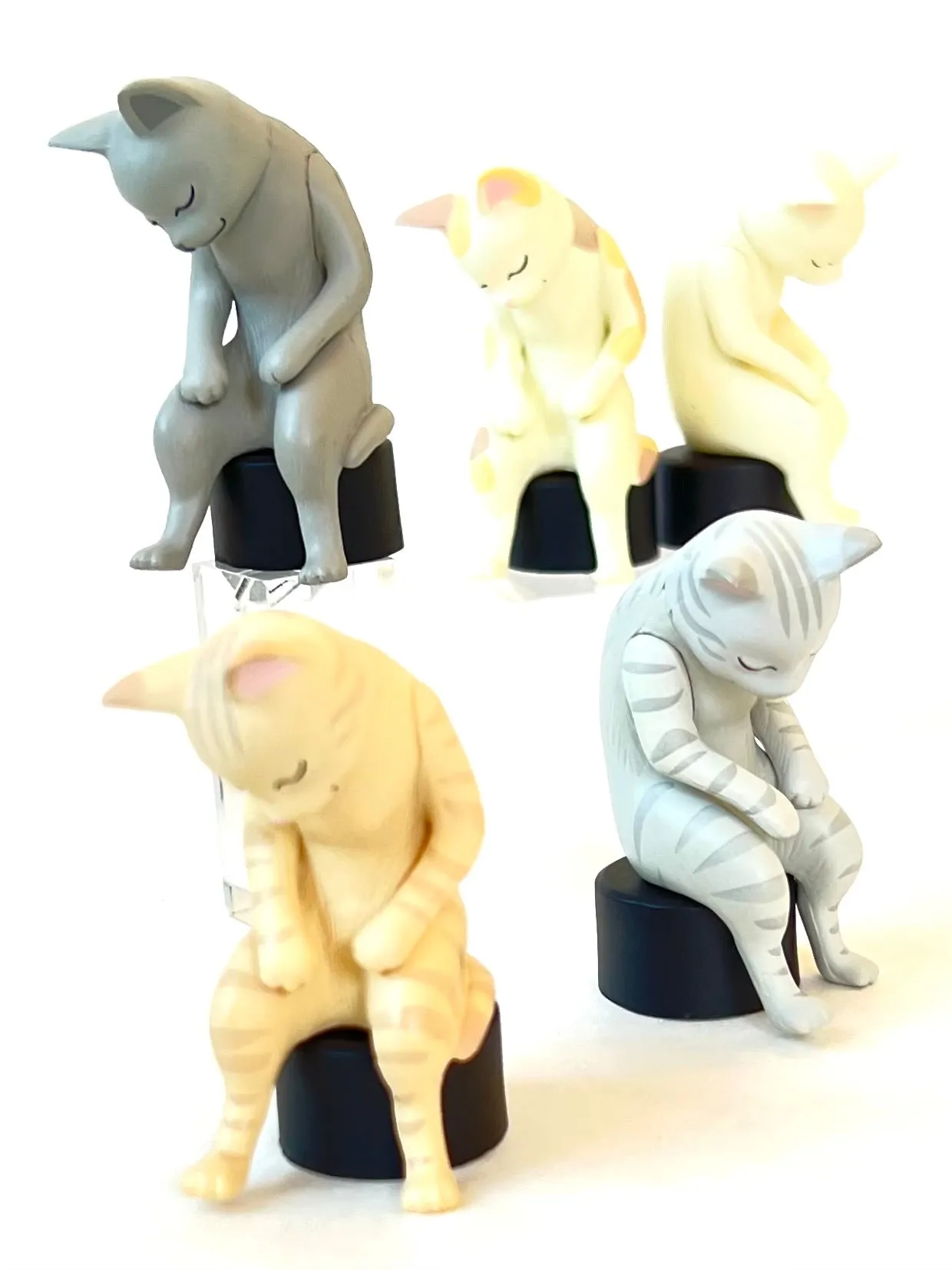 X 70930 Hopeless Cat Figurines Capsule-5