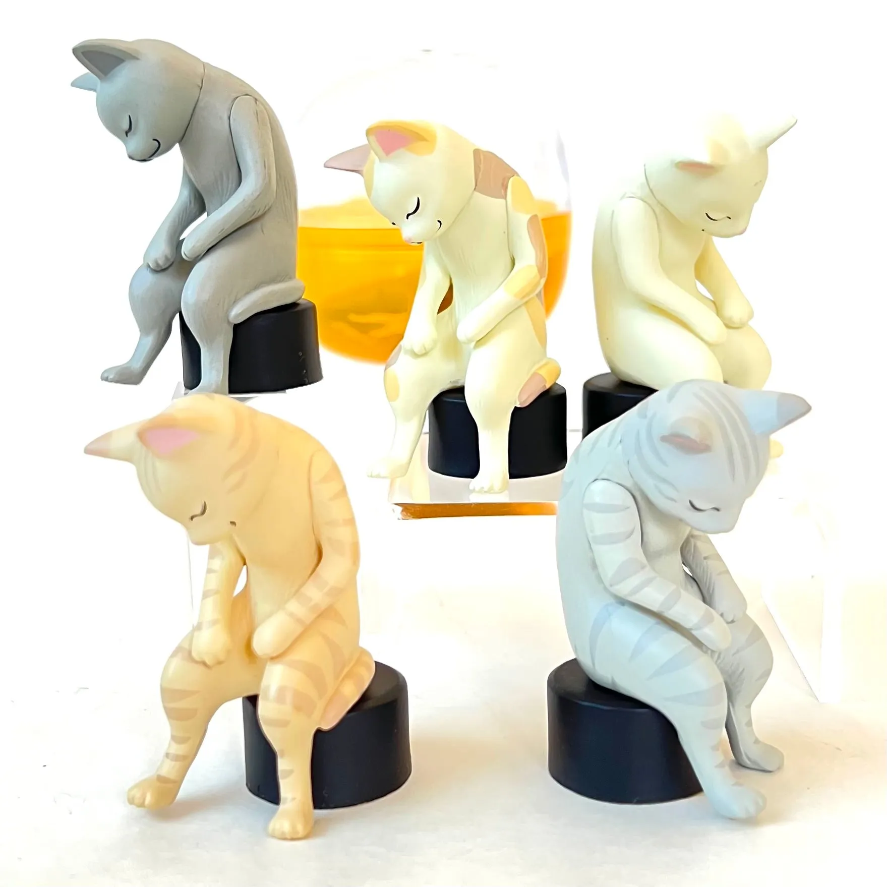 X 70930 Hopeless Cat Figurines Capsule-5