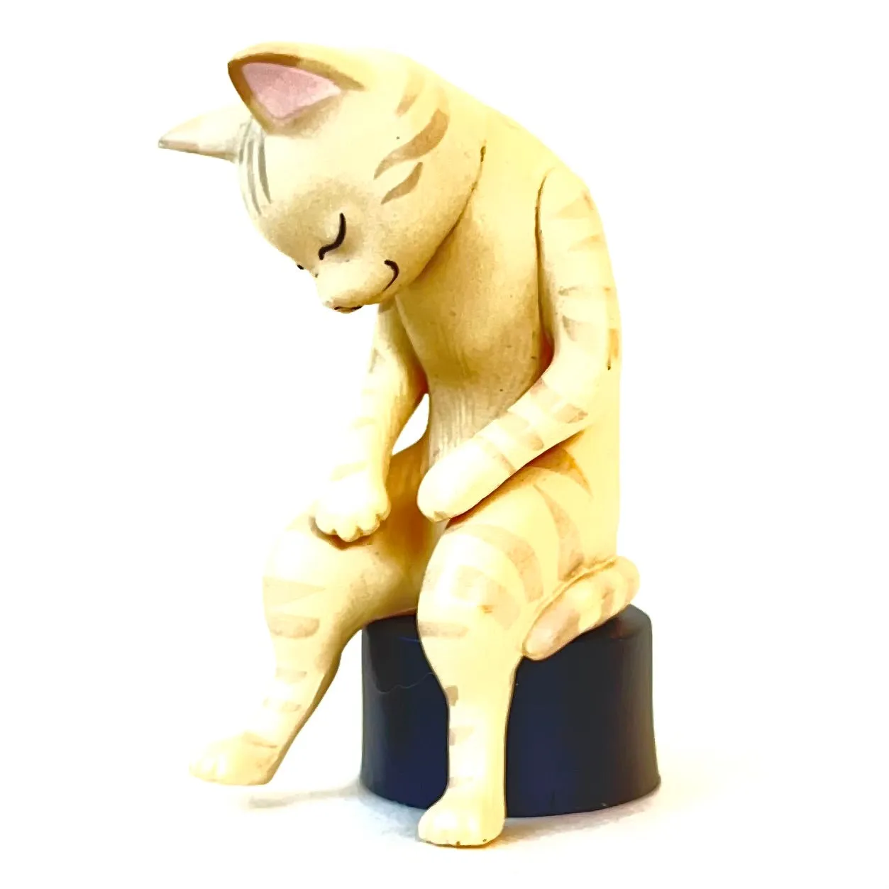 X 70930 Hopeless Cat Figurines Capsule-5