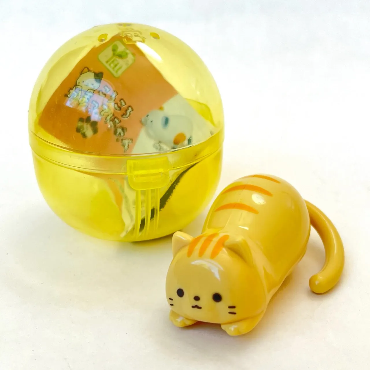 X 70935 CRO CRO CAT Figurines Capsule-DISCONTINUED