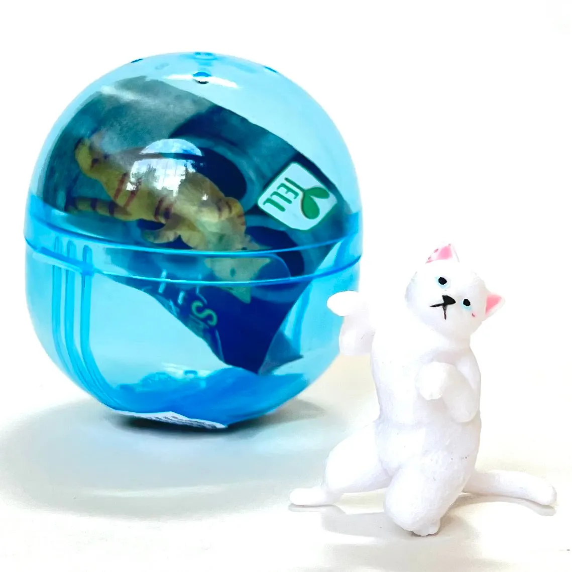 X 70979 Shall We Dance Cat Figurine Capsule-DISCONTINUED