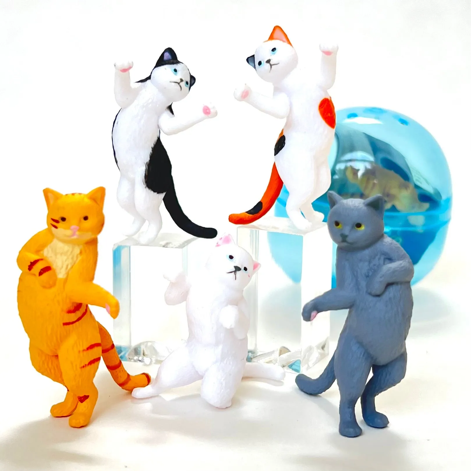 X 70979 Shall We Dance Cat Figurine Capsule-DISCONTINUED